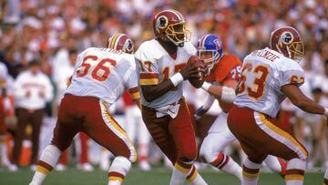 El ex quarterback de la NFL fue un hombre que marc&oacute; una historia en la liga, cuando llev&oacute; a los Washington Redskins al t&iacute;tulo en el Super Bowl XXII.