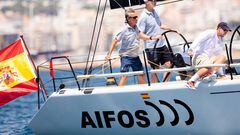 El Rey Felipe VI ya navega con el Aifos 500