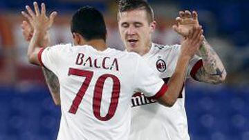 Bacca particip&oacute; en el gol del Milan.