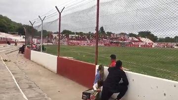 Balean a un entrenador durante un partido en Mendoza