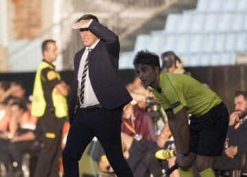 Celta Vigo coach Eduardo Berizzo looks on during the Galicians' clash with Panathinaikos.