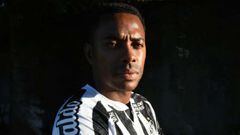 Santos end Robinho contract after backlash from sponsors
