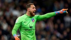 MADRID, SPAIN - FEBRUARY 25: Jan Oblak of Atletico de Madrid reacts during the LaLiga Santander match between Real Madrid CF and Atletico de Madrid at Estadio Santiago Bernabeu on February 25, 2023 in Madrid, Spain. (Photo by Diego Souto/Quality Sport Images/Getty Images)