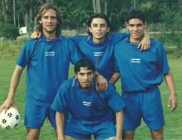 El 28 de agosto del año 1999, Radamel Falcao García hizo su debut con Lanceros de Boyacá con tan solo 13 años de edad. Ingresó en el minuto 50 en el empate 2-2 ante Deportivo Pereira y se convirtió en el jugador más joven de la historia en el fútbol colombiano en debutar profesionalmente. Marcó 1 gol en 8 partidos. 