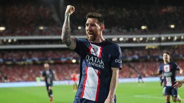 Leo Messi celebra su gol contra el Benfica en la Liga de Campeones.