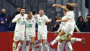Alexis anota y Marsella vence al PSG en la Copa de Francia