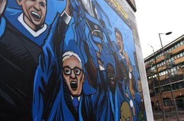 Los seguidores del Leicester homenajean a Ranieri