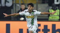 Dahoud signs with Dortmund