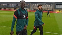 Sadio Man&eacute; y Mo Salah, entrenando con el Liverpool.