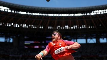 Ryan Crouser, lanzador de peso estadounidense, durante los Juegos Olímpicos de Tokio