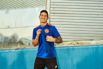 The new Colombia away top, modelled by James Rodríguez.