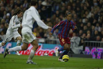 El 19 de noviembre de 2005 Ronaldinho hizo historia en el Bernabéu al ser aplaudido por la afición madridista tras el definitivo 0-3 (segundo de su cuenta personal) del Barcelona. 
 
 