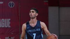 Santi Aldama #7 of the Memphis Grizzlies dribbles the ball against the Brooklyn Nets during the 2022 Las Vegas Summer League on July 12, 2022 at the Cox Pavilion in Las Vegas, Nevada.