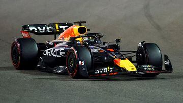 Formula One F1 - Abu Dhabi Grand Prix - Yas Marina Circuit, Abu Dhabi, United Arab Emirates - November 19, 2022 Red Bull's Max Verstappen in action during qualifying REUTERS/Rula Rouhana