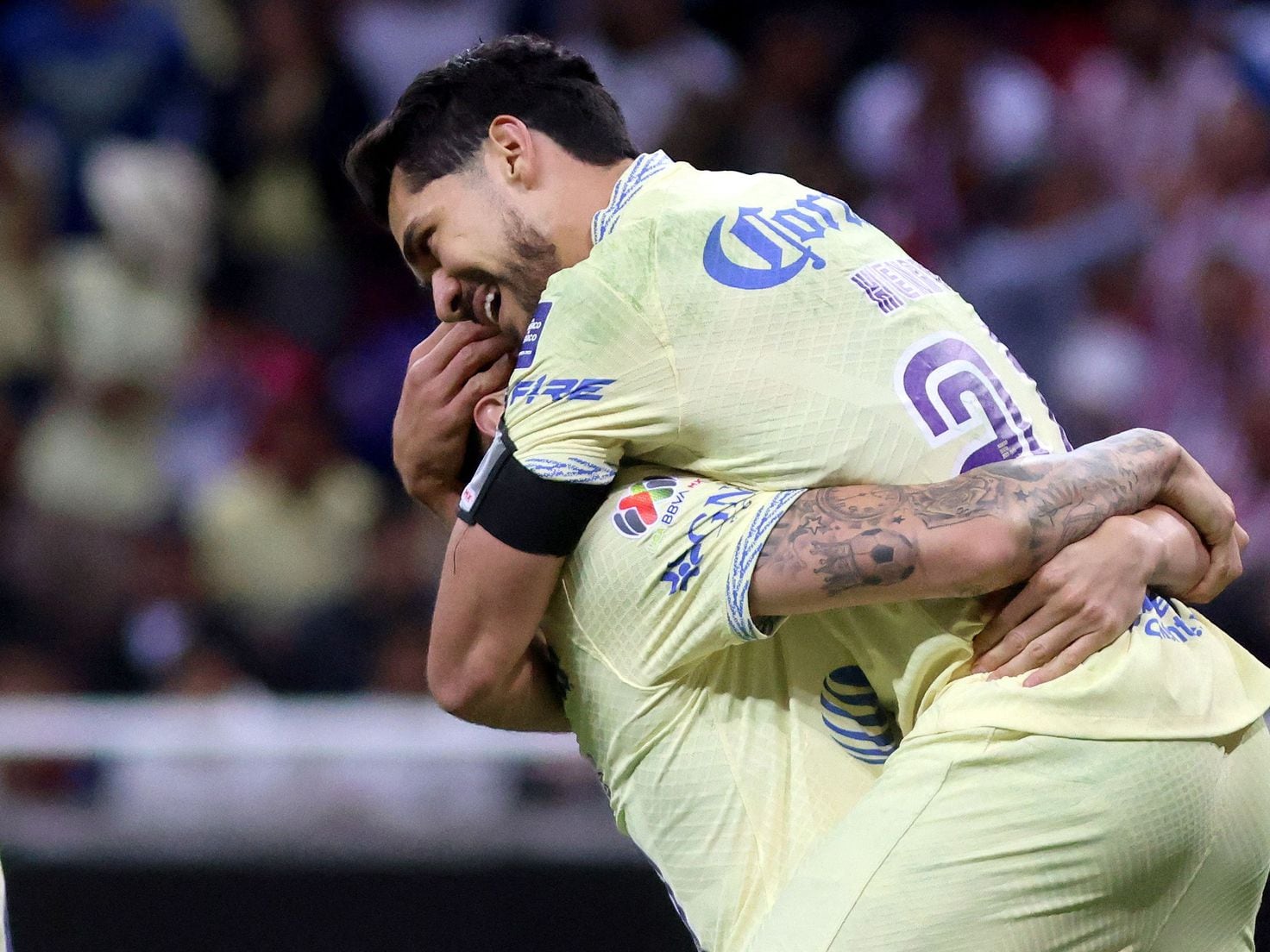 Club America defeats Chivas 2-0 in Superclasico friendly at the Rose Bowl -  FMF State Of Mind