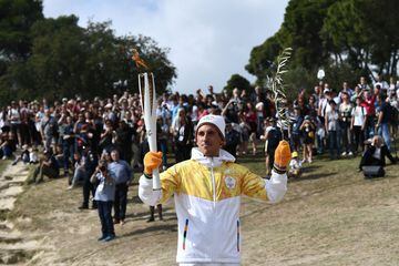Se realizó la tradicional ceremonia en Olimpia. El primer deportista en portar la antorcha ha sido el griego Apostolos Aggelis.