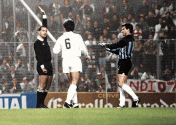 Competición clausuró San Mamés porque el 17 de marzo de 1990, antes del inicio de la segunda parte, hubo lanzamientos de objetos al campo. López Nieto, árbitro del duelo, dio comienzo a la segunda mitad con 12 minutos de retraso. El partido acabó 1-1.