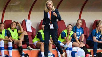 ENSCHEDE - Finland women's trainer coach Anna Signeul during the women's friendly match between the Netherlands and Finland at Stadium De Grolsch Veste on July 2, 2022 in Enschede, Netherlands. ANP GERRIT VAN COLOGNE (Photo by ANP via Getty Images)