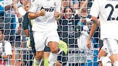 <b>DESAHOGADO.</b> Cristiano marcó de penalti el 2-1 en el minuto 34 y lo celebró con un gesto de rabia. El luso aplacó sus nervios y en la siguiente jugada casi hizo gol de nuevo...