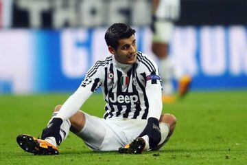 MUNICH, GERMANY - MARCH 16: Alvaro Morata of Juventus reacts during the UEFA Champions League Round of 16 Second Leg match between FC Bayern Muenchen and Juventus at Allianz Arena on March 16, 2016 in Munich, Germany. (Photo by Alex Grimm/Bongarts/Getty I