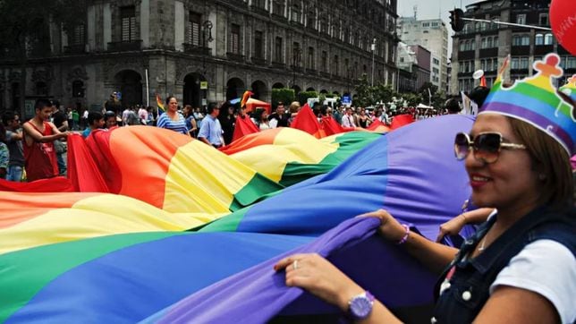 Marcha LGBT en CDMX 2023: horarios, recorridos, cortes y artistas invitados