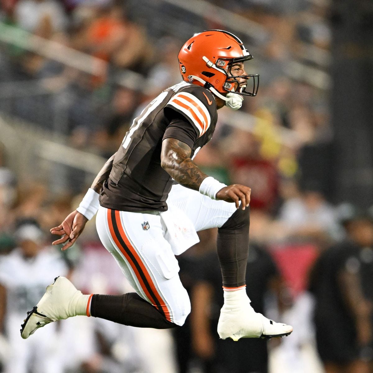 Cleveland Browns debut Color Rush uniforms after years of waiting