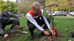 Tanak invitado: pilotos plantan árboles en parque de Concepción