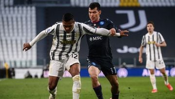 Discreta participación del 'Chucky' Lozano en la derrota del Napoli vs Juventus