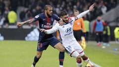 Lyon (France), 03/02/2019.- Fekir Nabil (R) of Lyon and Dani Alves (L) of Paris Saint Germain in action during the French Ligue 1 soccer match between Olympique Lyon and Paris Saint Germain (PSG) at Parc Olympique Lyonnais stadium in Lyon, France, 03 Febr