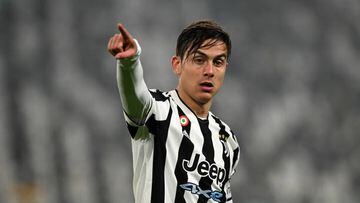 TURIN, ITALY - FEBRUARY 18: Paulo Dybala of Juventus gestures during the Serie A match between Juventus and Torino FC at Allianz Stadium on February 18, 2022 in Turin, Italy. (Photo by Chris Ricco/Getty Images)