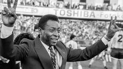 Zurich (Switzerland), 30/12/2022.- (FILE) - Brazilian soccer legend Pele, whos birth name is Edson Arantes do Nascimento, pictured during the friendly match between Italy and Argentinia at the Hardturm Stadium in Zurich, Switzerland, 10 June 1987 (issued 30 December 2022). According to his agent, Pele, whose proper name is Edson Arantes do Nascimento, died on 28 December 2022 at age 82. (Futbol, Amistoso, Brasil, Italia, Suiza) EFE/EPA/MARTIAL TREZZINI
