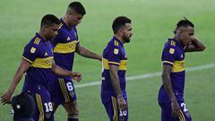 Players of Boca Juniors leave the field after losing to Talleres 2-1 in an Argentine Professional Football League match at La Bombonera stadium in Buenos Aires, on March 21, 2021. (Photo by Alejandro PAGNI / AFP)
