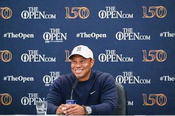 Tiger Woods sonría este martes durante su rueda de prensa en el British Open. 