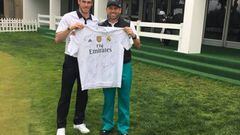Gareth Bale poses with Sergio Garcia during the Spanish Open at the Real Club Valderrama.