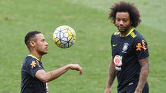 Brazil&#039;s Neymar and Marcelo take part in a training session at Mineirao stadium in Belo Horizonte, Minas Gerais, Brazil, on November 9, 2016.  Brazil will face Argentina for a World Cup 2018 South American qualifier match on Thursday / AFP PHOTO / E