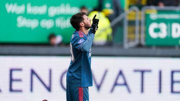 Santiago Giménez la rompe en Eredivisie; llegó a 11 goles con Feyenoord