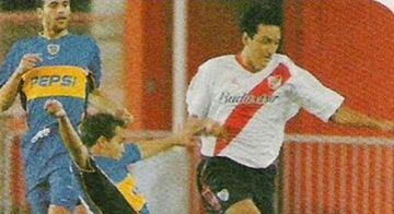 Alejandro Escalona con River Plate en Clausura 2002.