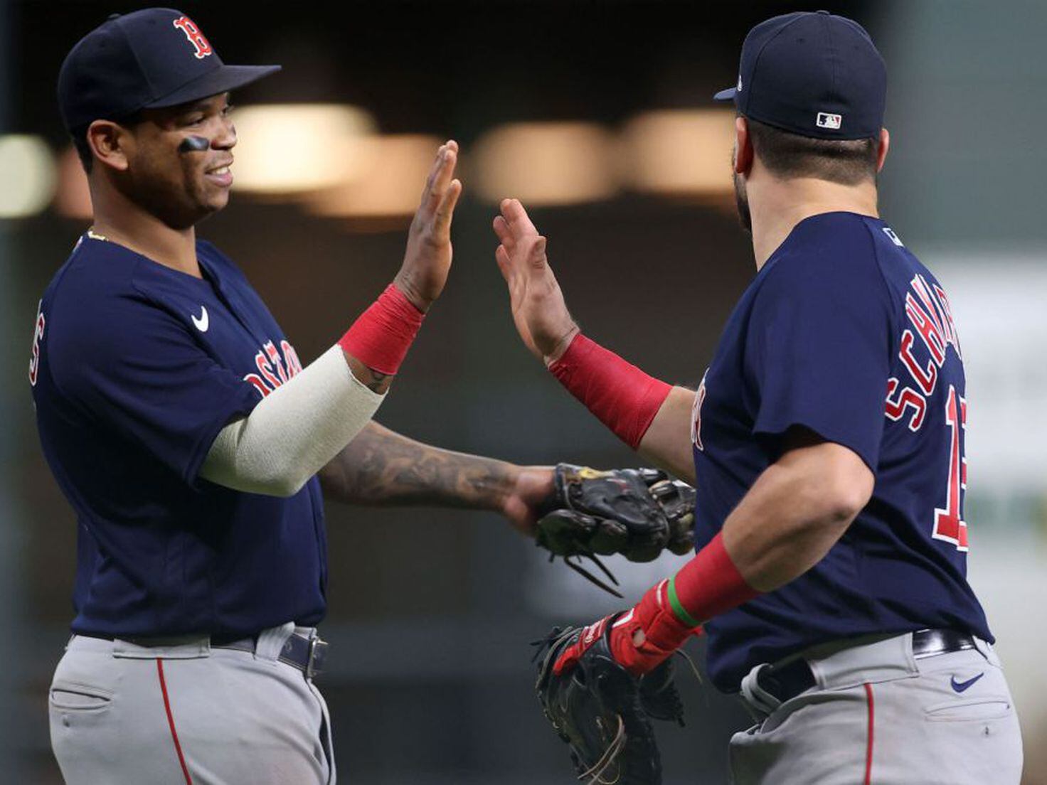 Grand game: Boston's 2 slams lead 9-5 ALCS win over Astros