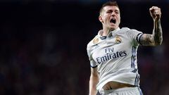 Real Madrid&#039;s German midfielder Toni Kroos celebrates a goal during the UEFA Champions League round of 16 first leg football match Real Madrid CF vs SSC Napoli