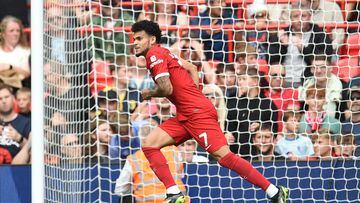 Liverpool le remontó al Bournemouth en casa con goles de Luis Diaz, Salah y Jota.