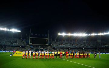 Soccer Football - FIFA Club World Cup Third Place Match - Al Jazira vs CF Pachuca - Zayed Sports City Stadium, Abu Dhabi, United Arab Emirates - December 16, 2017   General view of both teams lined up before the match    REUTERS/Amr Abdallah Dalsh