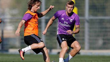 Modric y Kroos en el entrenamiento.