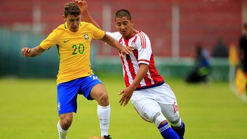 Brasil superó a Paraguay y sigue puntero en el Grupo A