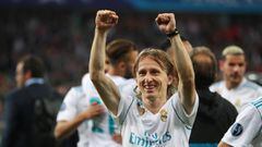 Soccer Football - Champions League Final - Real Madrid v Liverpool - NSC Olympic Stadium, Kiev, Ukraine - May 26, 2018   Real Madrid&#039;s Luka Modric celebrates winning the Champions League at the end of the match    REUTERS/Hannah McKay