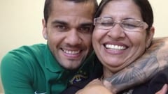 La madre de Alves, tras publicar la identidad de la víctima, dice ahora que fue engañada