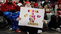 The Kansas City Chiefs tight end has become a staple at Taylor Swift’s concerts in her tour of Asia and Oceania and the fans are showing him all the love,
