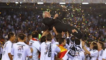 Carlo Ancelotti ganó su primer título como entrenador del Real Madrid al conquistar la Copa del Rey de 2014 al Barcelona.