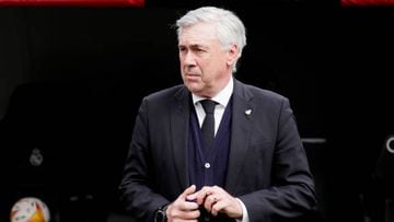 MADRID, SPAIN - APRIL 30: Coach Carlo Ancelotti of Real Madrid  during the La Liga Santander  match between Real Madrid v Espanyol at the Santiago Bernabeu on April 30, 2022 in Madrid Spain (Photo by David S. Bustamante/Soccrates/Getty Images)