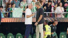 SEVILLA, SPAIN - OCTOBER 13: Coach Jose Mourinho of AS Romacoach Manuel Pellegrini of Real Betis  during the UEFA Europa League   match between Real Betis Sevilla v AS Roma at the Estadio Benito Villamarin on October 13, 2022 in Sevilla Spain (Photo by David S. Bustamante/Soccrates/Getty Images)