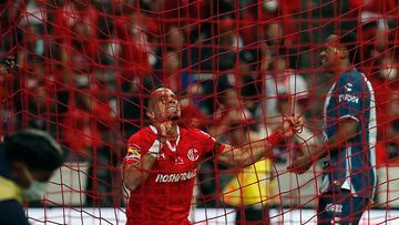 A “nightmare first half” for Toluca saw Pachuca take control of the 2022 Apertura final before Sunday’s return leg